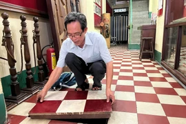 Lối vào căn hầm số nhà 287/70 Nguyễn Đình Chiểu, Quận 3, Thành phố Hồ Chí Minh. (Ảnh: Hứa Chung/TTXVN) 