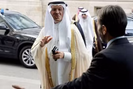 Bộ trưởng Năng lượng Saudi Arabia Abdulaziz bin Salman tới dự hội nghị Tổ chức Các nước Xuất khẩu Dầu mỏ (OPEC) tại Vienna, Áo. (Nguồn: Reuters)