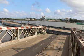 Cầu phao Ninh Cường. (Nguồn: TTXVN)