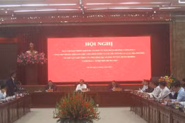 Các bộ, ngành, địa phương liên quan góp ý tháo gỡ vấn đề mỏ phục vụ thi công dự án. (Ảnh: Nguyễn Thắng/TTXVN)