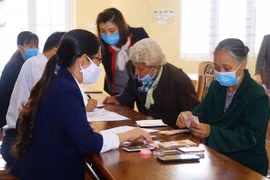 Chỉ trả lương hưu cho người dân. (Ảnh: PV/Vietnam+)