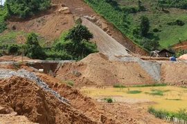 Hàng chục nghìn mét vuông diện tích ao, ruộng ở thôn Đăng Thọ, xã Phú Thịnh, huyện Yên Bình (Yên Bái) bị người dân tự ý san gạt. (Ảnh: Việt Dũng/TTXVN)