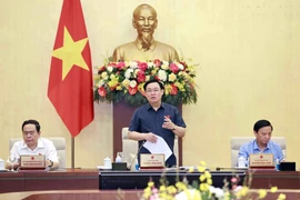 Chủ tịch Quốc hội Vương Đình Huệ phát biểu khai mạc tại phiên họp của Ủy ban Thường vụ Quốc hội. (Ảnh: Doãn Tấn/TTXVN) 