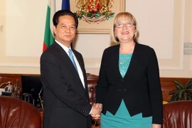 Thủ tướng Nguyễn Tấn Dũng gặp Chủ tịch Quốc hội Cộng hòa Bulgaria Tsetska Tsacheva. (Ảnh: Đức Tám/TTXVN)