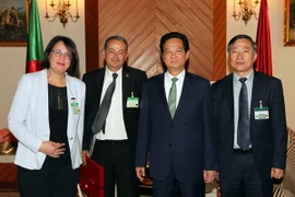 Thủ tướng tiếp Nhóm Nghị sỹ hữu nghị Algeria-Việt Nam