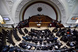 Toàn cảnh một phiên họp Quốc hội Venezuela tại Caracas. (Ảnh: AFP/TTXVN)