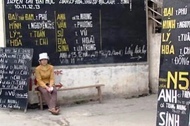 Các lò luyện thi ngày càng vắng vẻ. (Ảnh: Ngọc Cương/Vietnam+)