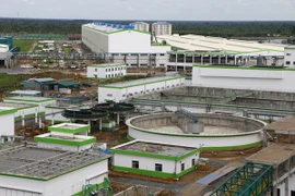 Hệ thống xử lý nước thải của Nhà máy Giấy Lee & Man Việt Nam. (Ảnh: Duy Khương/TTXVN)