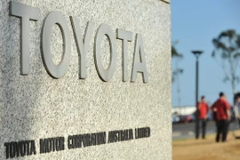 Biểu tượng hãng ôtô Toyota tại nhà máy sản xuất của hãng này ở Melbourne, bang Victoria, Australia. (Nguồn: AFP/TTXVN)