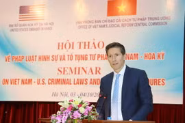 Ông Brett Blackshaw, Quyền Phó Đại sứ, Đại sứ quán Hoa Kỳ tại Việt Nam phát biểu. (Ảnh: Doãn Tấn/TTXVN)