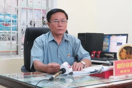 Phó Chủ tịch Hội Cựu chiến binh tỉnh Thừa Thiên - Huế Nguyễn Văn Lưu trả lời phỏng vấn TTXVN về xây dựng, chỉnh đốn Đảng; học tập và làm theo tấm gương đạo đức Hồ Chí Minh. (Ảnh: Tường Vi/TTXVN)