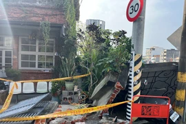 Ngôi nhà bị phá hủy sau trận động đất ở Hoa Liên, Đài Loan, Trung Quốc, ngày 4/4/2024. (Ảnh: THX/TTXVN)