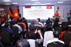 Quang cảnh buổi họp mặt kỷ niệm 34 năm Ngày thống nhất nước Đức. (Ảnh: Xuân Khu/TTXVN)