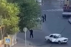 Các tay súng trong một vụ tấn công ở Nga. (Nguồn: BBC)