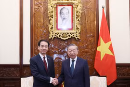 Tổng Bí thư, Chủ tịch nước Tô Lâm tiếp Đại sứ Trung Quốc tại Việt Nam Hà Vĩ. (Ảnh: Lâm Khánh/TTXVN)