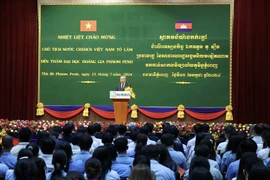 Chủ tịch nước Tô Lâm phát biểu tại Đại học Hoàng gia Phnom Penh. (Ảnh: Nhan Sáng/TTXVN)