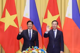 Chủ tịch nước Võ Văn Thưởng và Tổng thống Philippines Ferdinand Romualdez Marcos Jr tại buổi hội đàm. (Ảnh: Thống Nhất/TTXVN)