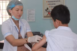 Tiêm vắcxin phòng viêm màng não mô cầu là phương pháp tiết kiệm, hiệu quả được các tổ chức y tế khuyến cáo. (Nguồn: TTXVN)
