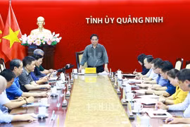 Thủ tướng Phạm Minh Chính làm việc với các bộ, ngành và địa phương về công tác khắc phục hậu quả do cơn bão số 3 gây ra tại Quảng Ninh. (Ảnh: Dương Giang/TTXVN)