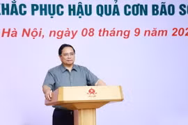 Thủ tướng chủ trì hội nghị đánh giá thiệt hại và khắc phục hậu quả cơn bão số 3. (Ảnh: Dương Giang/TTXVN)