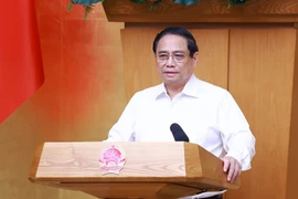Thủ tướng Phạm Minh Chính chủ trì Phiên họp Chính phủ chuyên đề về xây dựng pháp luật. (Ảnh: Dương Giang/TTXVN)