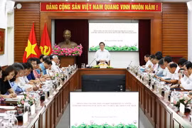Ông Nguyễn Trọng Nghĩa, Uỷ viên Bộ Chính trị, Bí thư Trung ương Đảng, Trưởng Ban Tuyên giáo Trung ương, Thường trực Tiểu ban phát biểu chỉ đạo. (Ảnh: Phương Hoa/TTXVN)