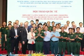 Các đại biểu quốc tế tham dự Hội thảo quốc tế về giảm thiểu ảnh hưởng của chất độc hóa học/dioxin ở Việt Nam. (Ảnh: Trọng Đức/ TTXVN)