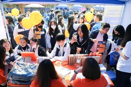 Học sinh trong ngày hội hướng nghiệp tại Hà Nội. (Ảnh: Thanh Tùng/TTXVN)