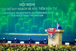 Thủ tướng Phạm Minh Chính phát biểu tại Hội nghị công bố Quy hoạch tỉnh Hưng Yên. (Ảnh: Dương Giang/TTXVN)