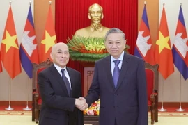Tổng Bí thư Tô Lâm hội kiến Quốc vương Campuchia Norodom Sihamoni. (Ảnh: Thống Nhất/TTXVN)