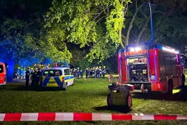 Lực lượng cứu nạn-cứu hỏa Berlin đã được triển khai tới hiện trường vụ việc. (Nguồn: bluewin)