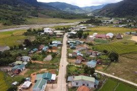 Làng kháng chiến Xốp Dùi (xã Xốp, huyện Đăk Glei, tỉnh Kon Tum). (Ảnh: TTXVN phát)