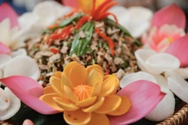 Các món ăn chay Huế được thiết kế tinh tế, tính thẩm mỹ cao. (Ảnh: Minh Quyết/ TTXVN)