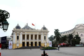 Quảng trường 19-8 trước Nhà hát Lớn Hà Nội. (Ảnh: Minh Đức/TTXVN)