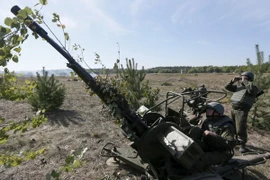 Binh sỹ Ukraine trong buổi diễn tập quân sự tại vùng Kiev ngày 2/10. (Nguồn: Reuters/TTXVN)