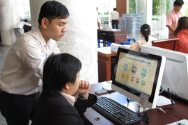 Kê khai bảo hiểm xã hội qua mạng internet bắt đầu từ quý 2/2015 