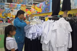 Các siêu thị khuyến mãi lên tới 50% nhân mùa tựu trường 