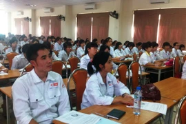 Hơn 55.000 lao động đi nước ngoài làm việc trong 6 tháng