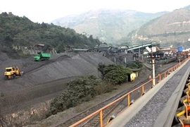 Khai thác than tại Công ty than Vàng Danh thuộc TKV. (Ảnh: Hà Thái/TTXVN).