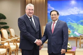 Thủ tướng Phạm Minh Chính tiếp ông Pierre-Yves Jeholet, Bộ trưởng-Thủ hiến Wallonie-Bruxelles. (Ảnh: Dương Giang/TTXVN)