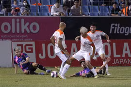SHB Đà Nẵng giành chiến thắng với tỷ số 1-0 trước Sài Gòn FC chiều 3/11/2022 trên sân vận động Hòa Xuân (Đà Nẵng), chính thức trụ hạng thành công tại V-League 1. (Ảnh: Trần Lê Lâm/TTXVN)