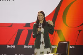 Thủ tướng New Zealand Jacinda Ardern giao lưu tại Hội nghị Phụ nữ 2022 tại Thành phố Hồ Chí Minh. (Ảnh: Thanh Vũ/TTXVN)