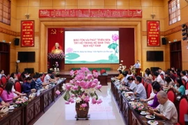 Hội thảo "Bảo tồn và phát triển hoa sen Việt Nam" được tổ chức trong khuôn khổ Lễ hội Sen Hà Nội 2024. (Ảnh: Thanh Tùng/TTXVN)