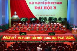 Đoàn Chủ tịch điều hành Đại hội phiên trù bị ngày 16/10. (Ảnh: Văn Điệp/TTXVN)