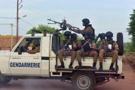 Binh sỹ Burkina Faso được triển khai tại thành phố Ouhigouya. (Ảnh: AFP/TTXVN)