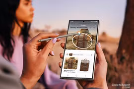 Chức năng "Vòng tròn tìm kiếm" trên điện thoại Galaxy S24 AI. (Ảnh: Samsung)