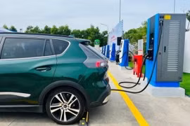 Trạm sạc ôtô điện. (Nguồn: Báo Chính phủ)