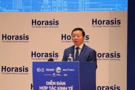 Phó Thủ tướng Chính phủ Trần Hồng Hà phát biểu tại Diễn đàn. (Ảnh: Dương Chí Tưởng/TTXVN)