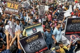 Sinh viên Ấn Độ biểu tình phản đối kết quả kỳ thi tuyển sinh NEET-UG. (Nguồn: businesstoday)