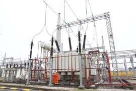 Trạm biến áp 500Kv Tây Hà Nội. (Ảnh: TTXVN)